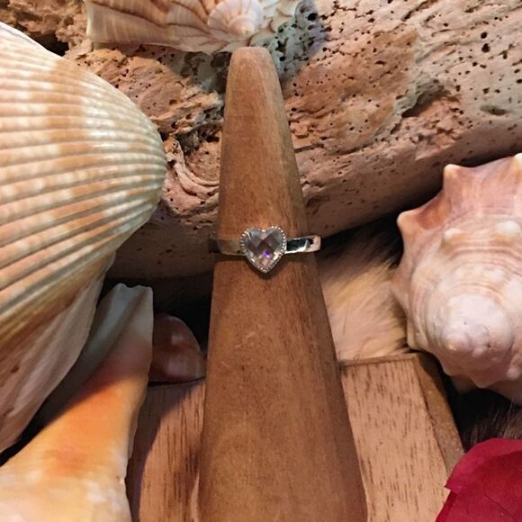 Sterling Silver Faceted CZ Heart Toe Ring Midi Ring - Picture 3 of 4